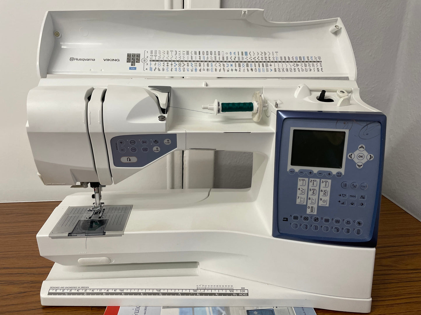 Pre-Loved Husqvarna Sapphire 875Q