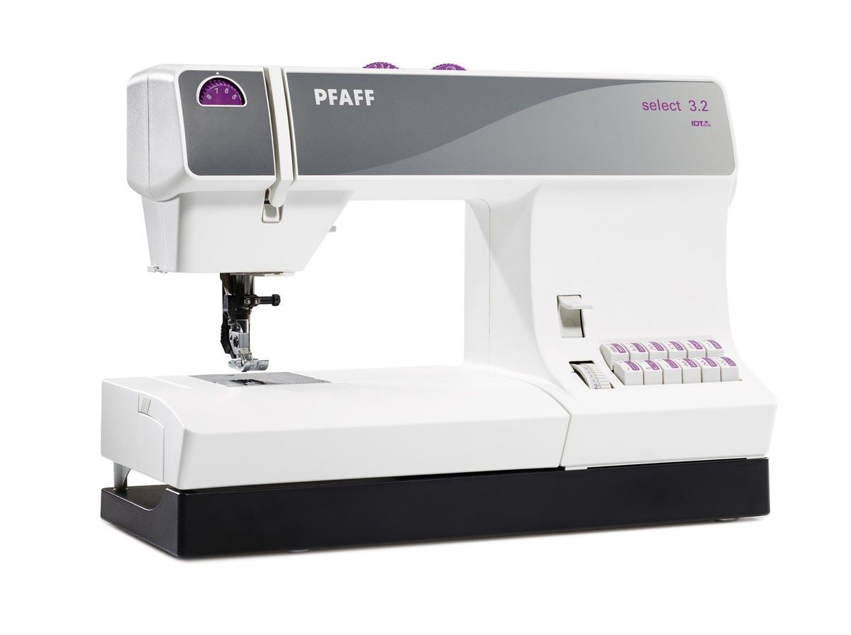 Pre-Loved Pfaff Select 3.2 Sewing Machine