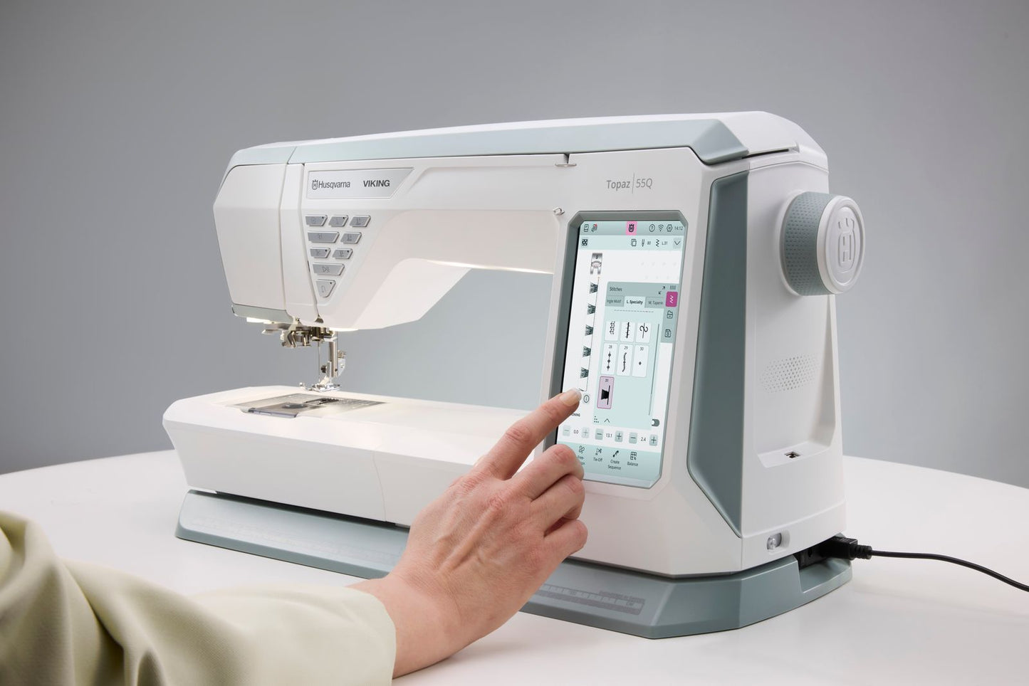 Husqvarna Topaz 55Q Sewing Machine