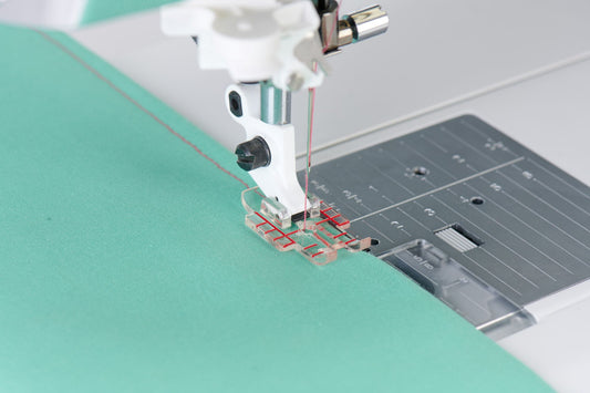 Husqvarna Clear Adjustable 1/4" Piecing Foot