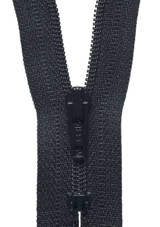 Nylon Dress and Skirt Zip: 18cm or 7": Various colours.